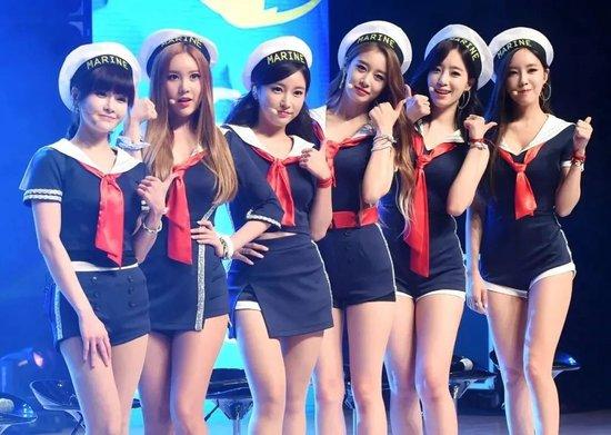 2015年,“香蕉计划”签约韩国女子团体t-ara